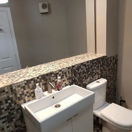 In The Heart Of Town Apartment