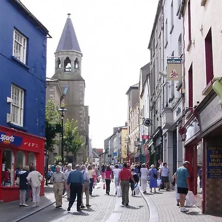 Apartment In The Heart Of Town *