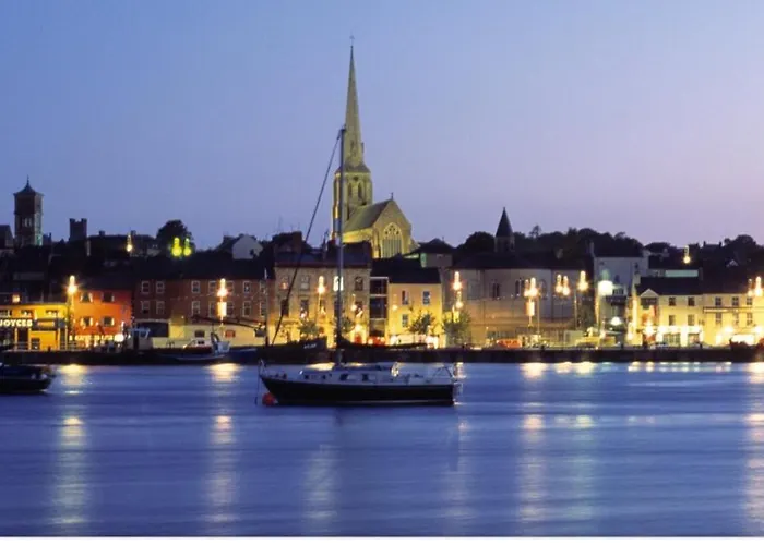 In The Heart Of Town Apartment Wexford